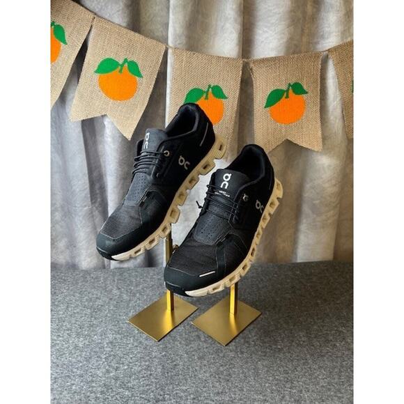 ON Running Cloud 5 Women's Running Shoes Black 59.98904 Size 10.5 - Picture 1 of 10
